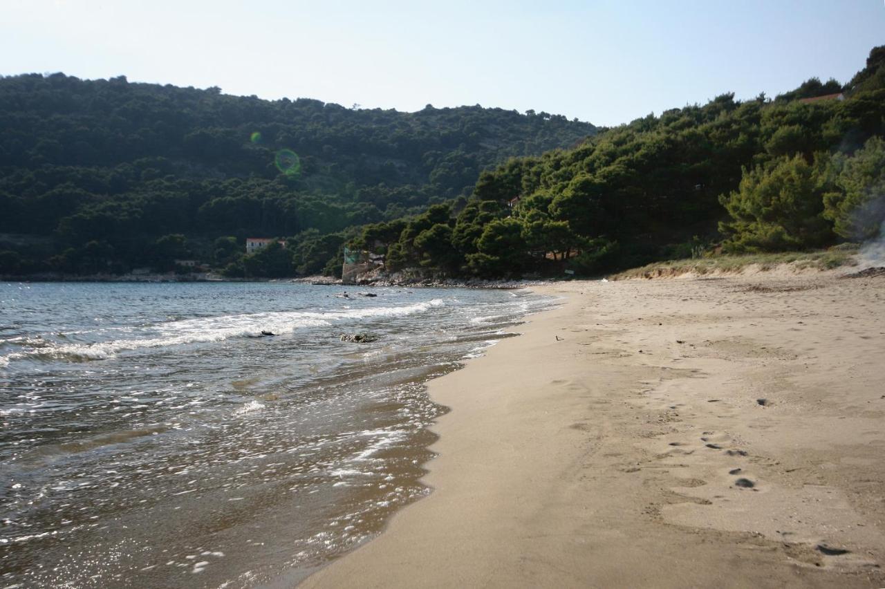 Apartments By The Sea Cove Blaca, Mljet - 4899 萨普伦纳拉 外观 照片