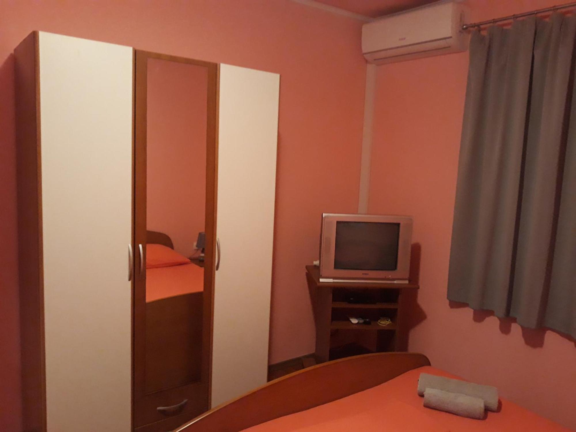 Apartments By The Sea Cove Blaca, Mljet - 4899 萨普伦纳拉 客房 照片
